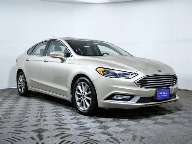 2017 Ford Fusion SE FWD photo