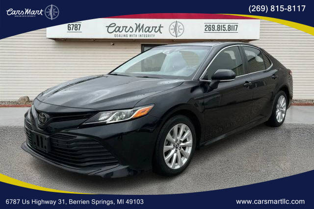 2018 Toyota Camry LE FWD photo