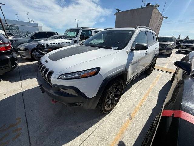 2018 Jeep Cherokee Trailhawk 4WD photo