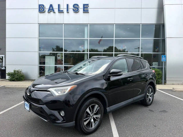 2017 Toyota RAV4 XLE AWD photo
