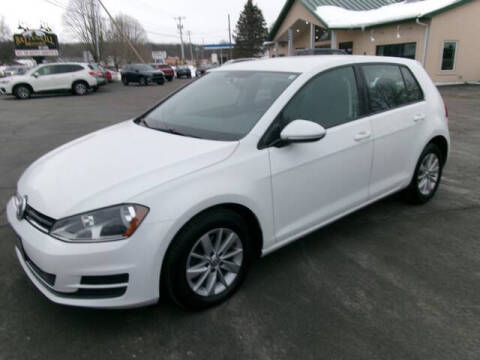 2017 Volkswagen Golf S FWD photo