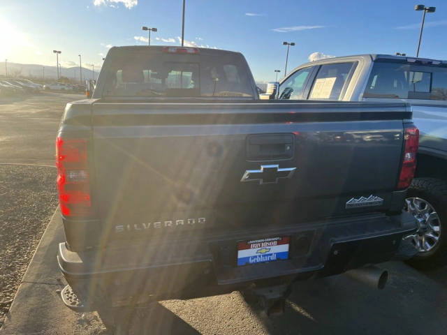 2018 Chevrolet Silverado 2500HD High Country 4WD photo
