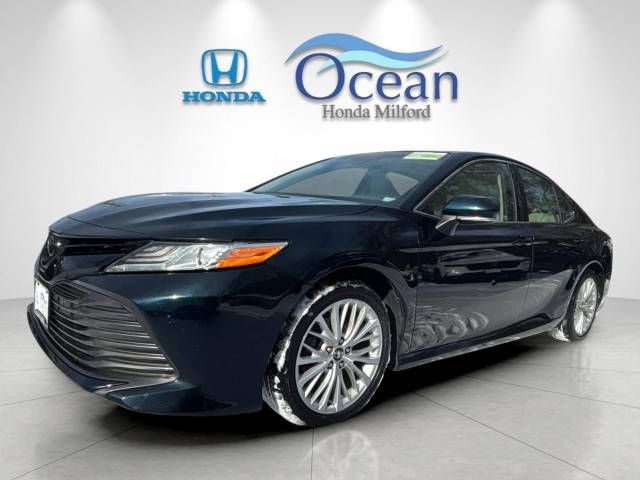 2018 Toyota Camry XLE FWD photo