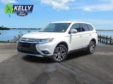 2017 Mitsubishi Outlander SE 4WD photo