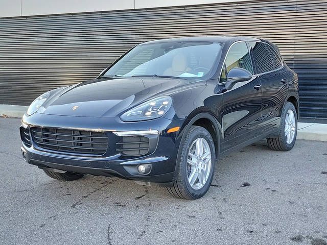 2018 Porsche Cayenne  AWD photo