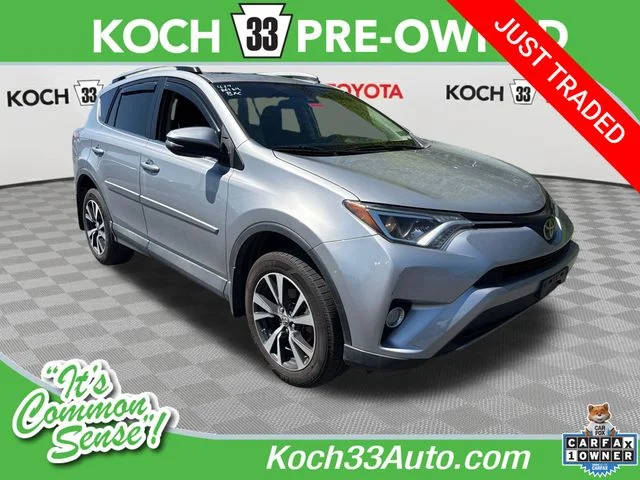 2017 Toyota RAV4 XLE AWD photo