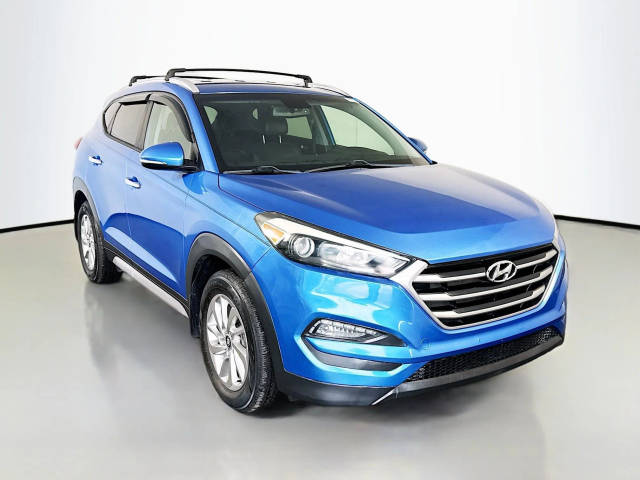 2017 Hyundai Tucson SE Plus FWD photo