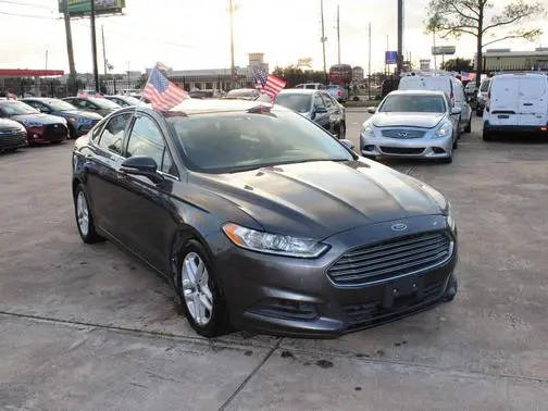 2015 Ford Fusion SE FWD photo