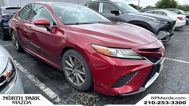2018 Toyota Camry XSE V6 FWD photo