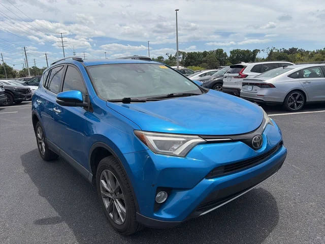 2017 Toyota RAV4 Limited FWD photo