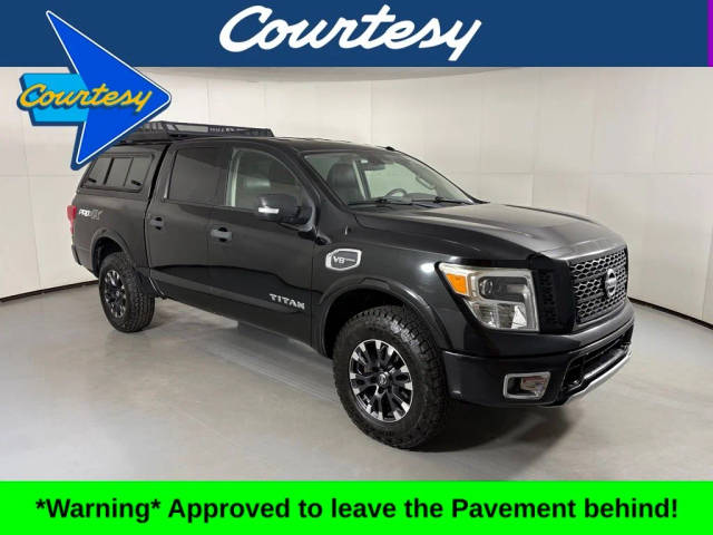 2017 Nissan Titan PRO-4X 4WD photo