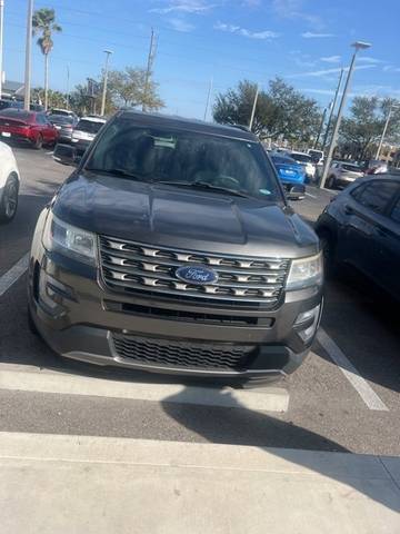 2017 Ford Explorer XLT FWD photo