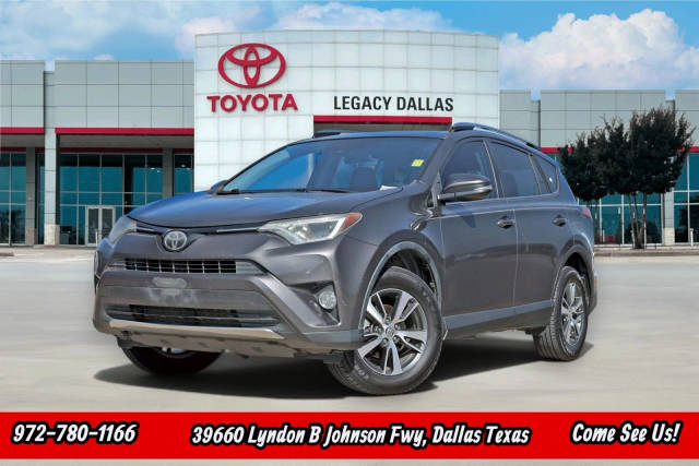 2017 Toyota RAV4 XLE FWD photo