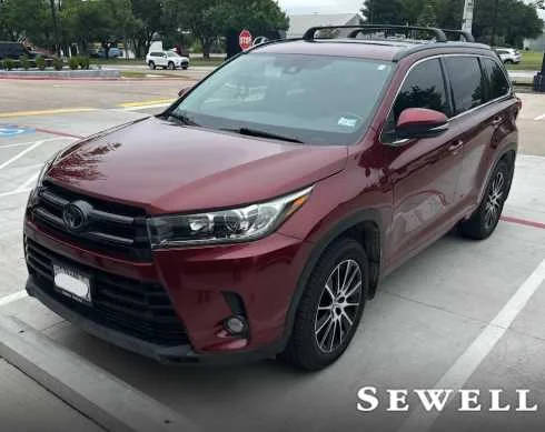2017 Toyota Highlander SE FWD photo
