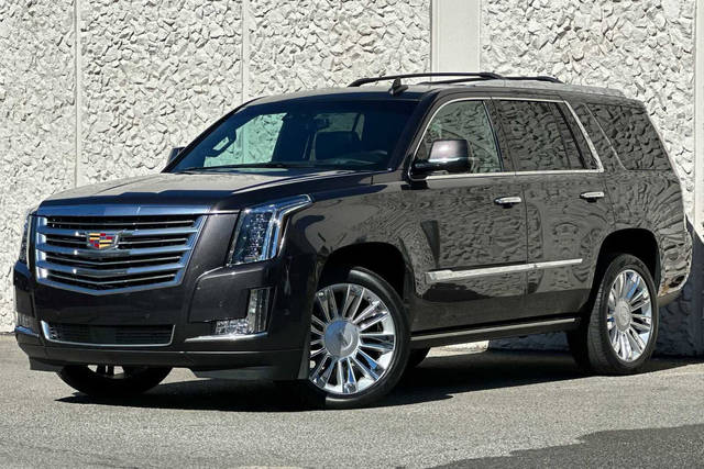 2017 Cadillac Escalade Platinum 4WD photo