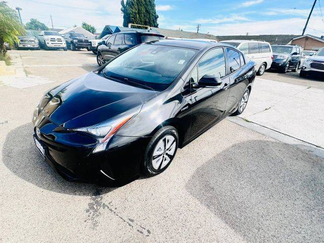 2017 Toyota Prius Two FWD photo