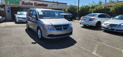 2016 Dodge Grand Caravan SXT FWD photo