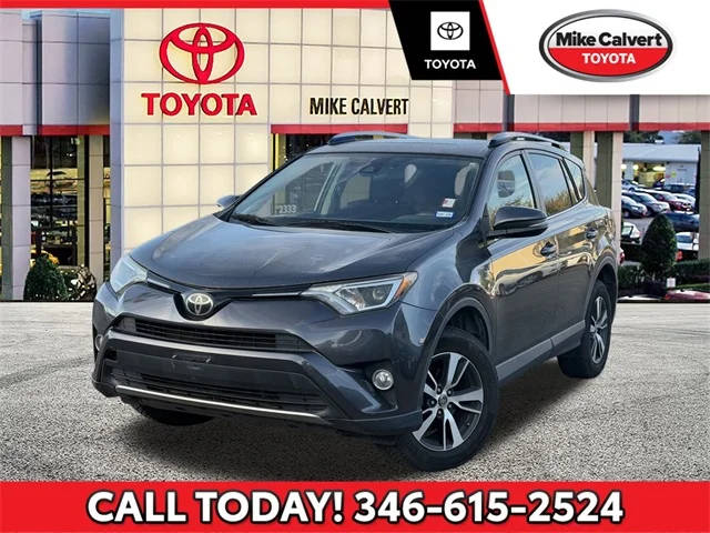 2017 Toyota RAV4 XLE FWD photo