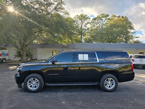 2017 Chevrolet Suburban LT RWD photo