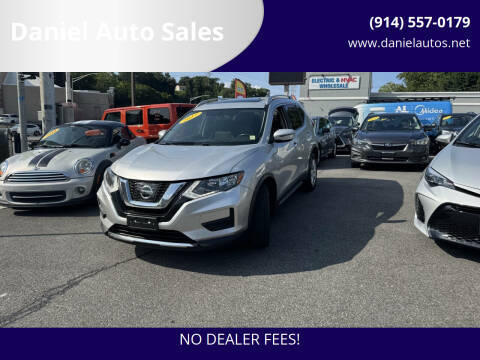 2017 Nissan Rogue SV AWD photo