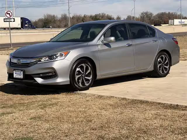 2017 Honda Accord EX FWD photo