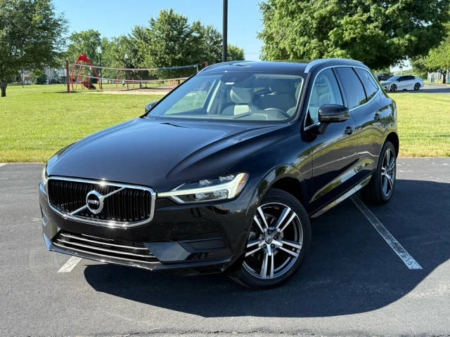 2018 Volvo XC60 Momentum AWD photo