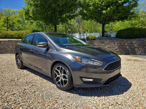 2017 Ford Focus SEL FWD photo