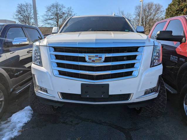 2017 Cadillac Escalade Luxury 4WD photo