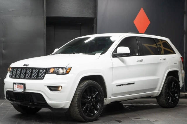 2018 Jeep Grand Cherokee Altitude 4WD photo