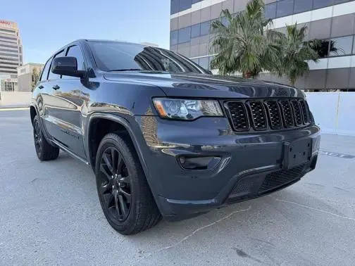 2018 Jeep Grand Cherokee Altitude 4WD photo