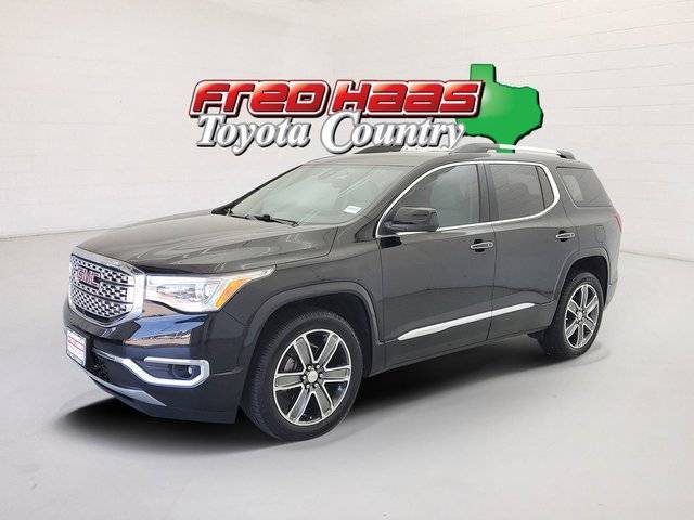 2018 GMC Acadia Denali AWD photo