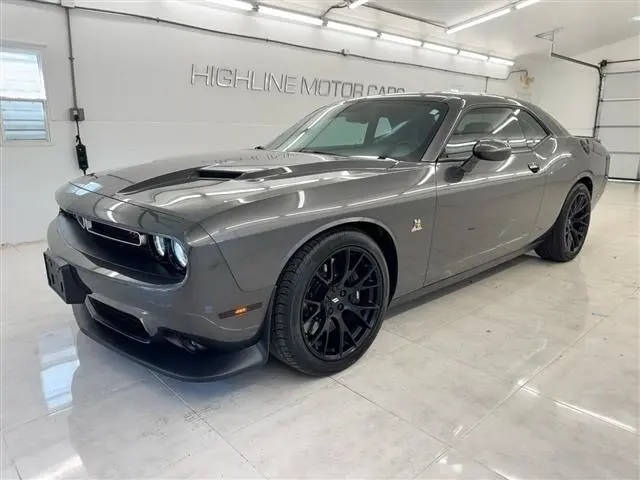 2018 Dodge Challenger R/T Scat Pack RWD photo