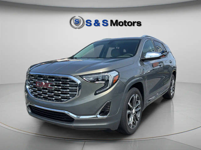 2018 GMC Terrain Denali FWD photo