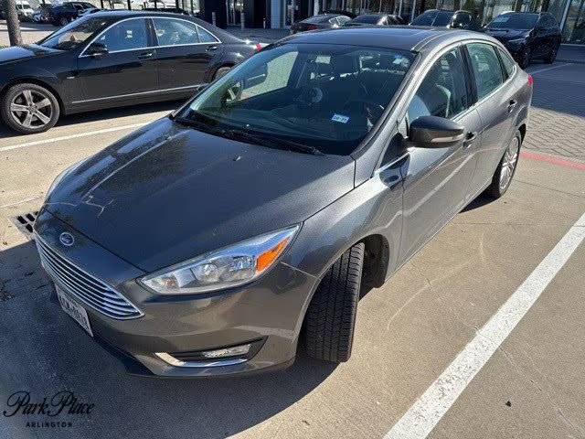 2017 Ford Focus Titanium FWD photo