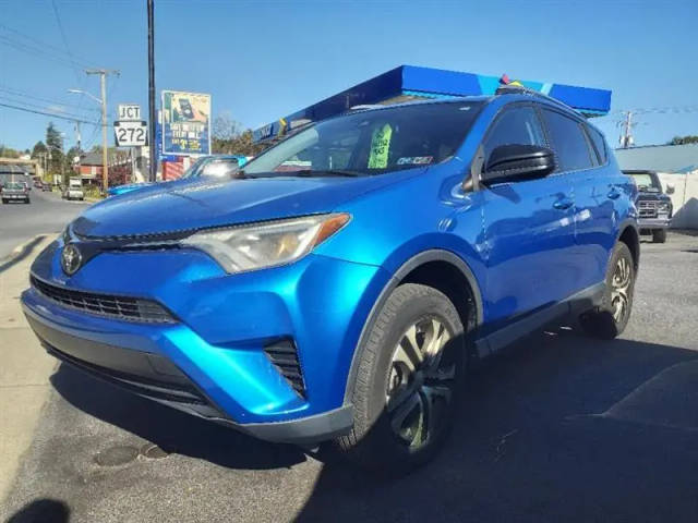 2017 Toyota RAV4 LE AWD photo