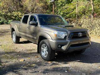 2015 Toyota Tacoma  4WD photo