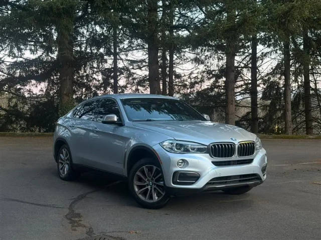 2017 BMW X6 sDrive35i RWD photo
