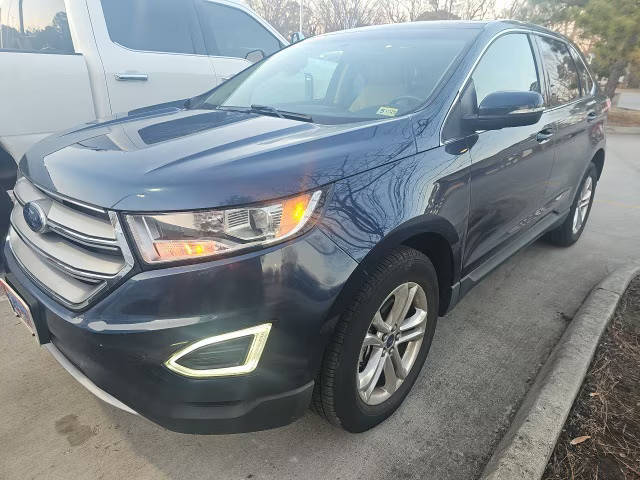 2017 Ford Edge SEL FWD photo