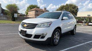 2017 Chevrolet Traverse LT FWD photo