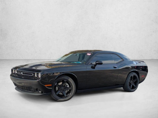 2018 Dodge Challenger SXT RWD photo