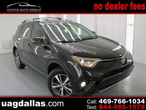 2017 Toyota RAV4 XLE FWD photo
