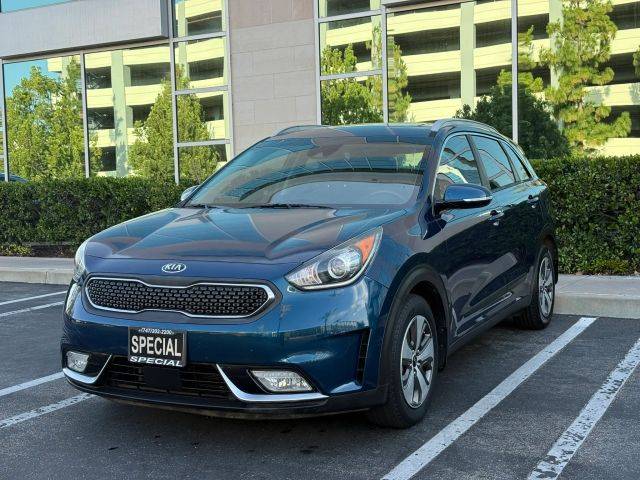 2017 Kia Niro EX FWD photo