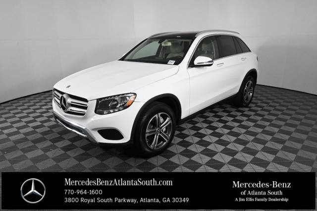 2018 Mercedes-Benz GLC-Class GLC 300 RWD photo