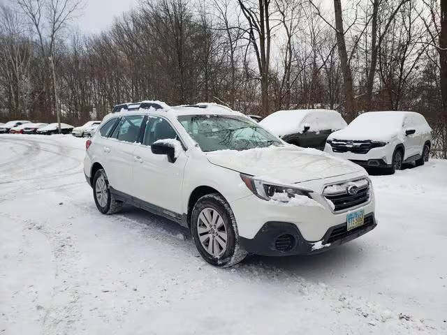 2018 Subaru Outback  AWD photo