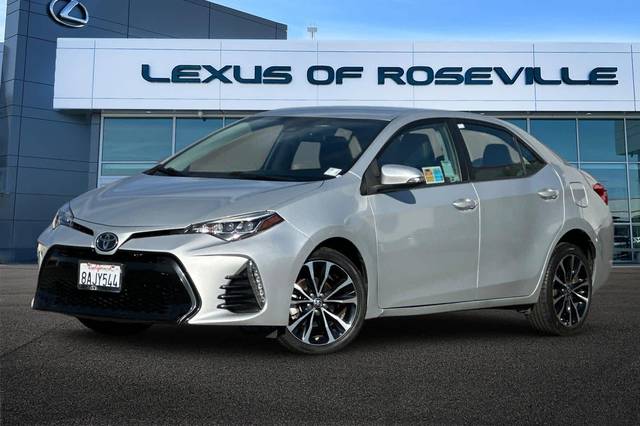 2017 Toyota Corolla SE FWD photo