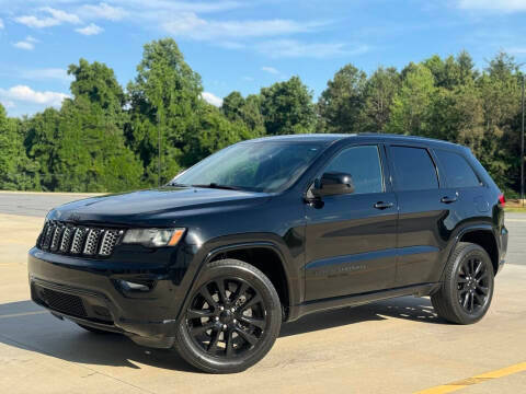2018 Jeep Grand Cherokee Altitude 4WD photo