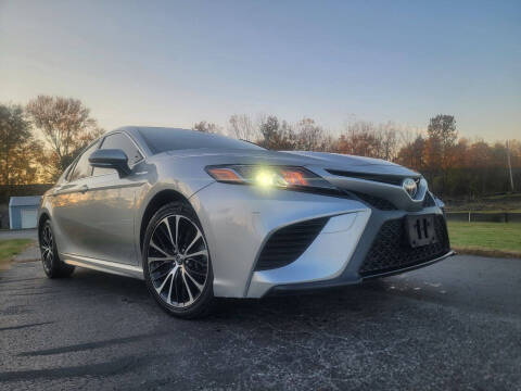 2018 Toyota Camry SE FWD photo