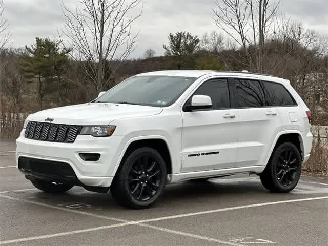 2018 Jeep Grand Cherokee Altitude 4WD photo