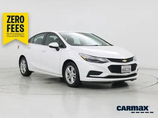 2017 Chevrolet Cruze LT FWD photo