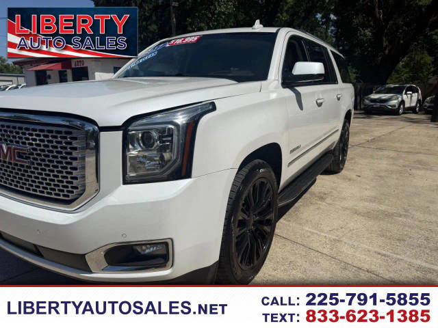 2017 GMC Yukon XL Denali RWD photo